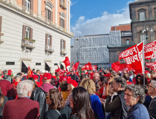 Sciopero, in migliaia a Napoli e in Campania contro la manovra finanziaria. Cgil e Uil: “Governo non ascolta le ragioni del lavoro”