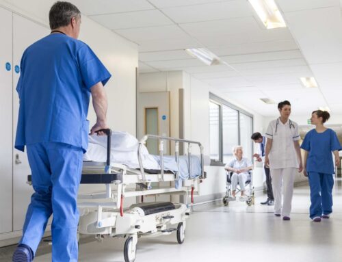 Sanità privata, Cgil e Fp diffidano Aiop Campania dopo il blocca dei ricoveri: “Revoca entro 24 ore o scatteranno denunce penali per interruzione di pubblico servizio”